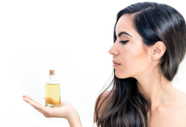 How to Use Argan Oil to Restore Firm, Youthful Skin
