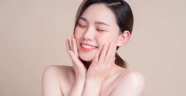 Essential Oils to Tighten Skin Naturally